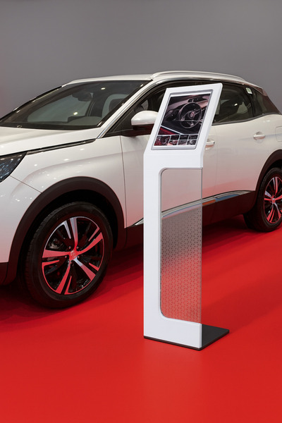 Grand City Media Glass display stand specifications