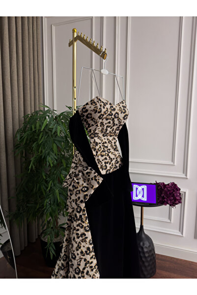 Generic Dior Beirut Dress - Luxurious Leopard Print Jacquard Wool - Dramatic Flared Design That Steals the Show