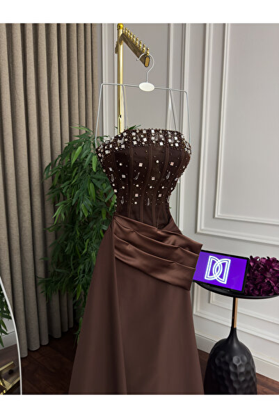 Generic Luxury dress - silk taffeta with hand-embroidered crystals