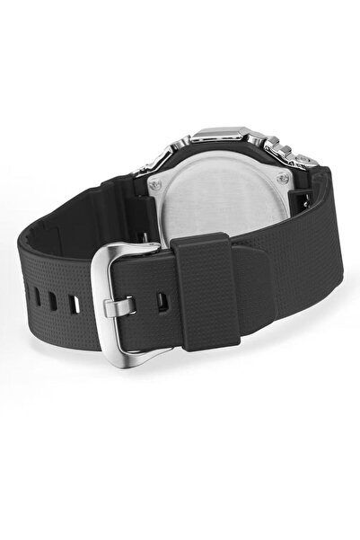 Casio 200 waterproof solar movement with black dial for men and women.