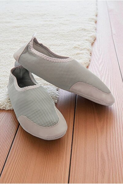 ihvan online Luxury Practical Cream Hajj Umrah Tawaf Shoes