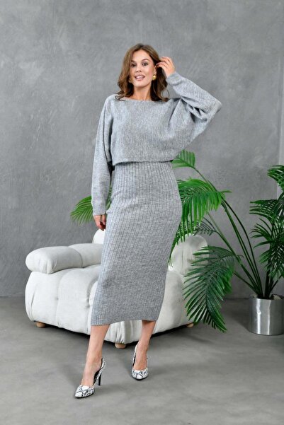 Ambessa Style Gri 2'li Midi Yumuşak Dokulu V Yaka Bodycone/Vücudu Saran Triko Elbise-Kazak Takım