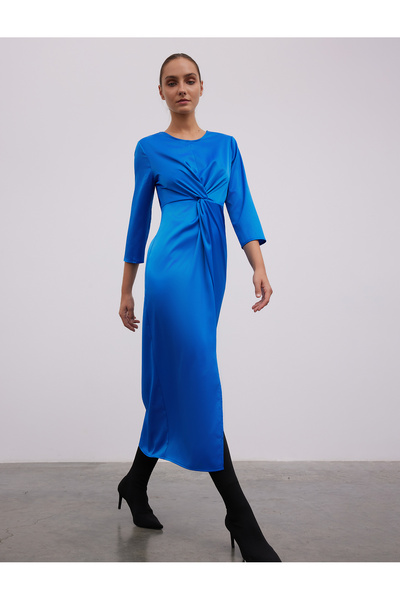 BGN workshop Дълга сатенена рокля с детайлни възли