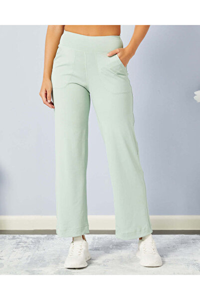 REDTAG بنطال ليجنز رياضي أخضر للنساء