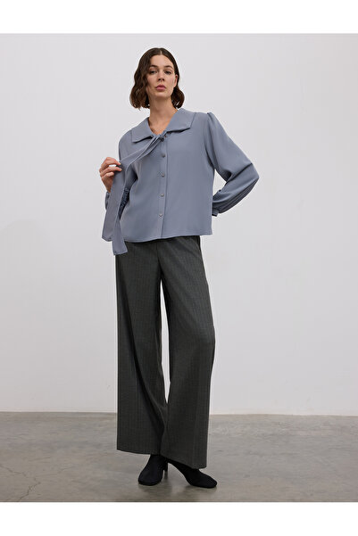 BGN workshop Ten-Strained Collar Satin Shirt with Baglama Detail