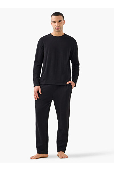 FAV طقم بيجامة برباط إغلاق