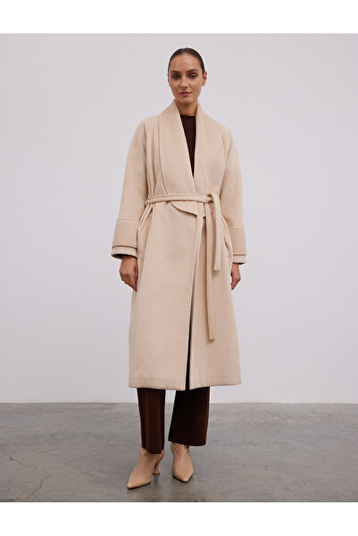 BGN workshop YUN МИКСТУРА SAL YAKA РЪКАВ APOLET ДЕТАЙЛНО ПАЛТО