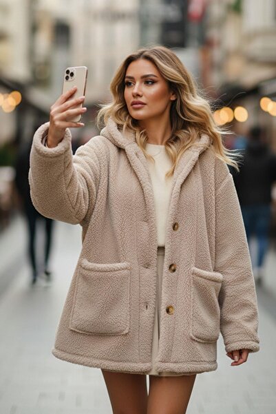 Mossta Buttoned Hooded Plush Coat – Beige Oversized