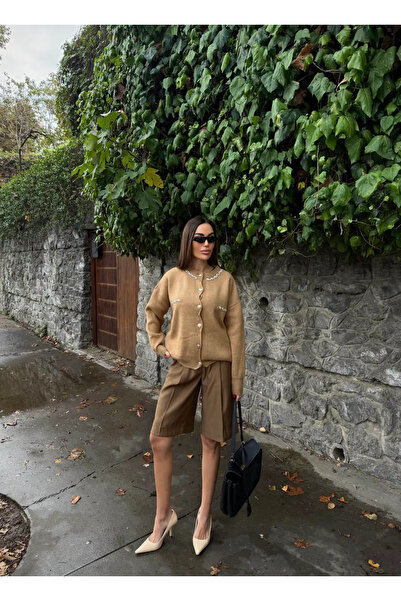 Kienor سترة تريكو نسائية بأزرار مزينة بالأحجار للموسم الجديد