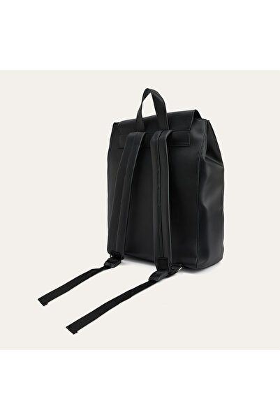 Mudo Leather Looking Backpack