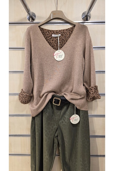 Park Moda Пуловер с мека текстура и леопардов принт отвътре