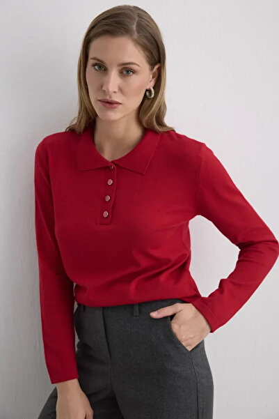 Gusto Polo Neck Buttoned Knit Blouse - Red