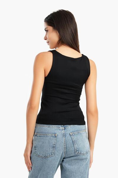 CARINA بلوزة مايكروفيبر برقبة مربعة