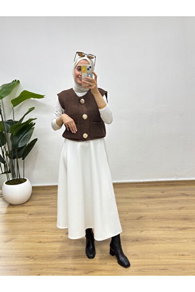 MOONSC Gold Buttoned Double Pocket Knitwear Vest