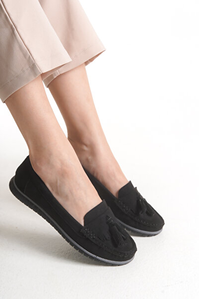 FEMME حذاء روما لوفر كاجوال للنساء باللون الأسود