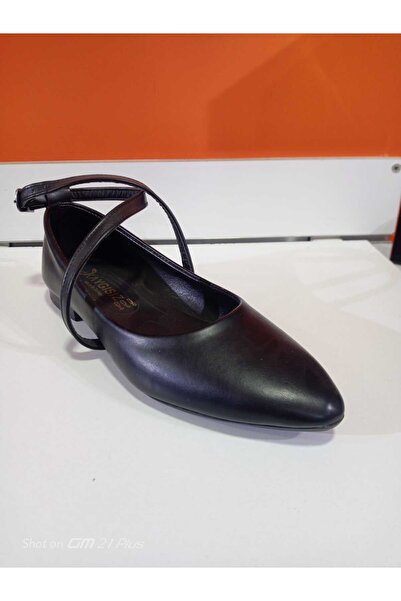 VARLIK AYAKKABI OFERTĂ DE SĂRUTĂRI LA SFÂRȘITUL SEZONULUI NOU