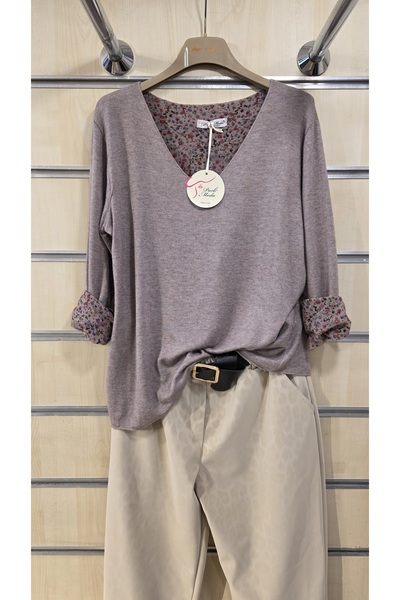 Park Moda Soft Textured Thin Sweater with Floral Pattern Inside