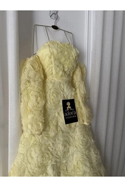 ADORA Lemon-colored evening dress with sleeves