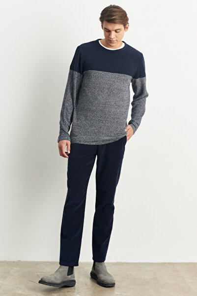 ALTINYILDIZ CLASSICS Πλεκτό πουλόβερ με λαιμόκοψη σε μπλε ναυτικό-κρεμ χρώμα Standard Fit Normal Cut