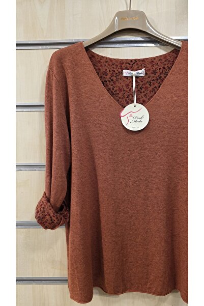 Park Moda Soft Textured Thin Sweater with Floral Pattern Inside