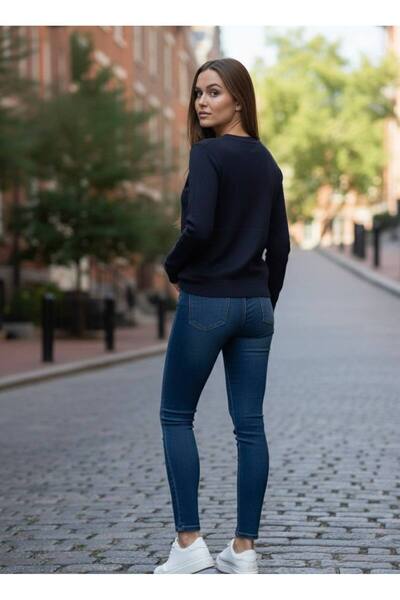 YusGos Women's Crew Neck Steel Knit Plaid Pattern High Quality Knitwear Sweater