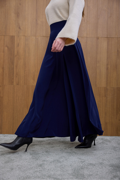 Birgül Bektaş Μπλε ναυτικό κρεπ φούστα Godeli