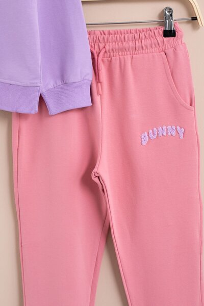 Cansın Mini Σετ αθλητικής φόρμας για κορίτσια με κέντημα λιλά κουνέλι με λαιμόκοψη 23392