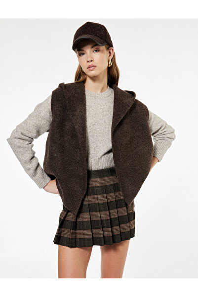 Koton Hooded Sleeveless Knitwear Vest