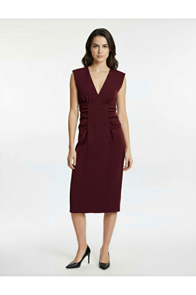 Koton فستان طويل بدون أكمام وياقة على شكل حرف V مع تفاصيل مطوية