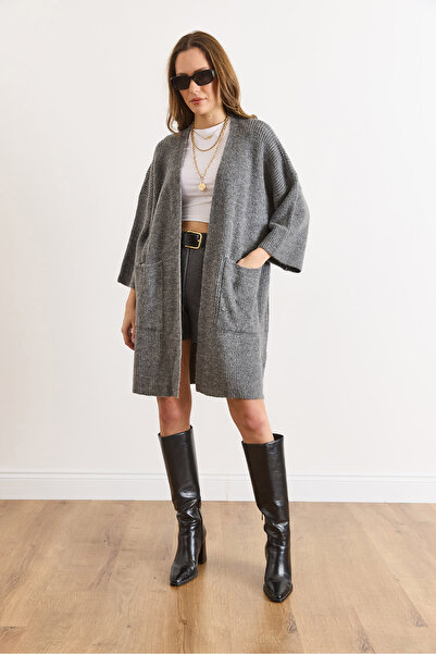 Olalook Women's Smoked Soft Textured Pocketed Knitwear Cardigan Hrk-19000424