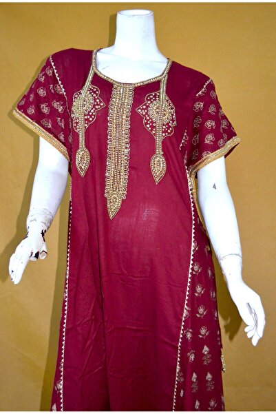 Zainah Elegant Embroidered Modest Jalabiya Dress for Women – Wide Bottom, Batwing Sleeves.