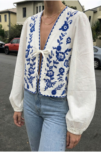 FEMELLE Women's White Drawstring Cuffs Front Tie Embroidered Jacket