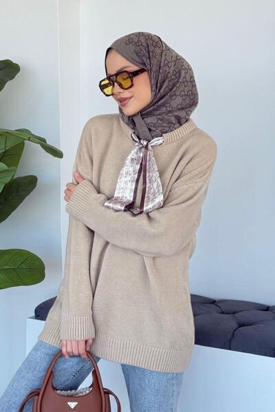 Hazamoda سترة مع وشاح كريمي اللون