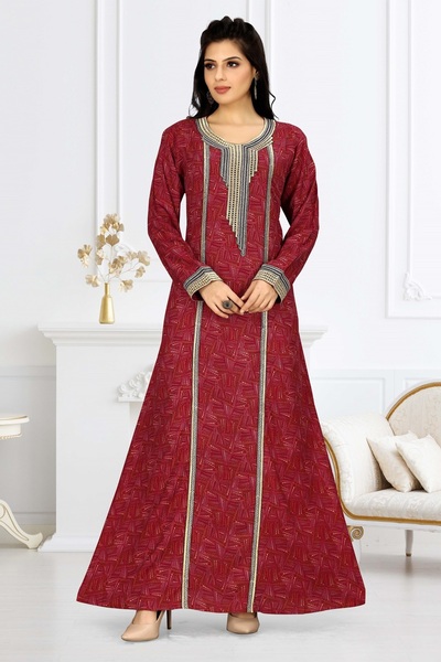 Zainah جلابية نسائية - فستان طويل محتشم بتفاصيل مطرزة | مثالي للمناسبات الرسمية وغير الرسمية