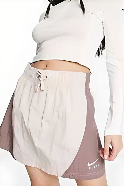 Nike Μίνι φούστα Air Woven σε καφέ χρώμα Γυναικεία υφαντή αθλητική φούστα καφέ μπεζ