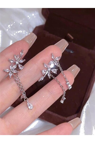 Pelin Aksesuar Gümüş Renk Kristal Çiçekli ve Zincir Sallantılı Zirkon Küpe