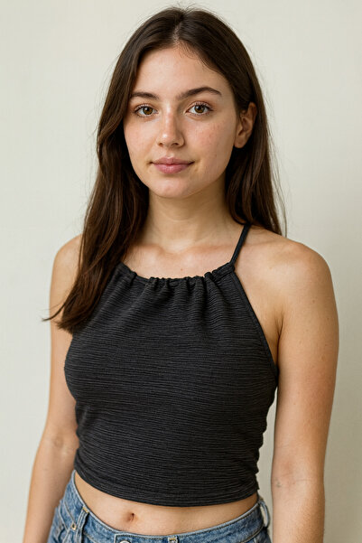 ELMODA Crop top cu bretele cu textura flexibilă, potrivit pentru purtarea zil...