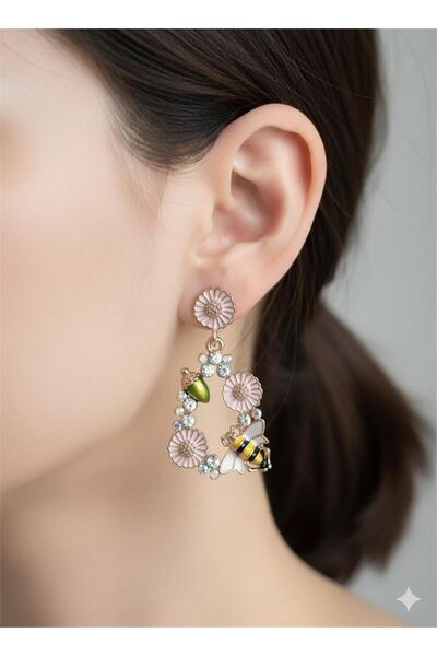 Pelin Aksesuar Pembe Mineli Papatya ve Arı Figürlü Sallantılı Küpe