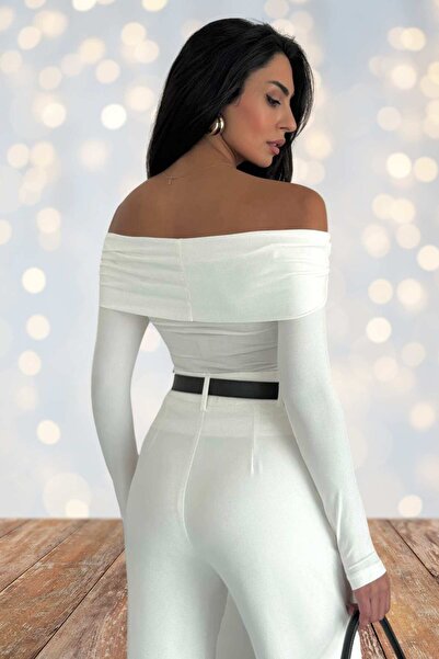 Moda Amore Γυναικεία μπλούζα με λαιμόκοψη και ελαστικό ύφασμα 10125