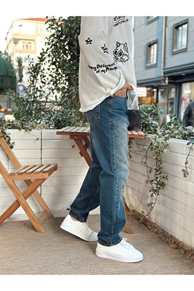 A&O Style Men's Regular Fit Washed Stitching Detail Design Jean Denim Pants