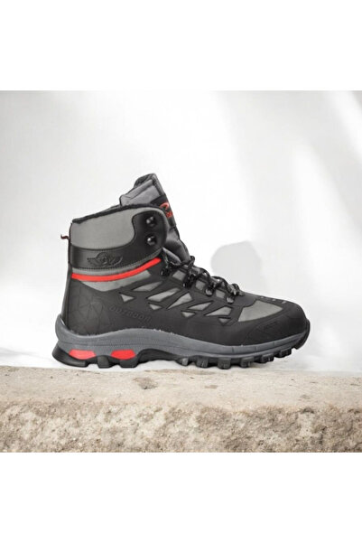 Jamper New season trekking boots with thermal non-slip sole and water repellent