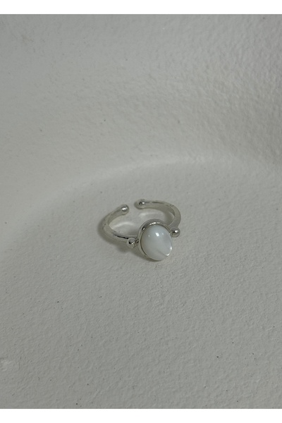 KİLİGİSTANBUL Retro Ring with White Cat Eye Stone (Size Adjustable)