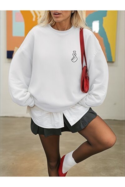 ArtYus Unisex Long Sleeve Finger Heart Transfer Printed Plus Size Crew Neck Sweatshirt