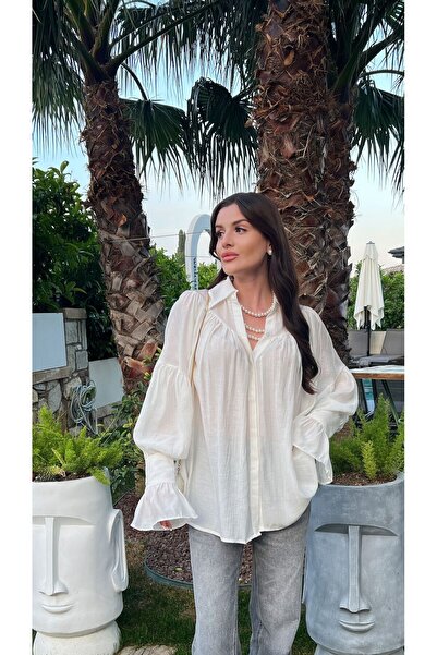 Julidress Vintage Büzgü Kol Detaylı Premium Beyaz Gömlek