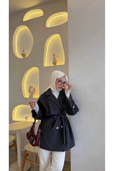 ENS Kaşe Kaban Attracts Attention with Its New Season Button and Belt Details...