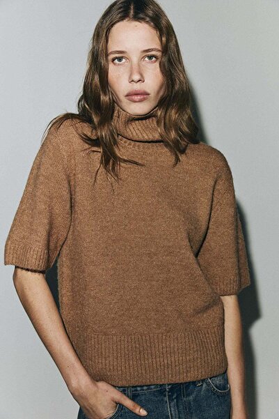 H&M Knitted polo-neck top