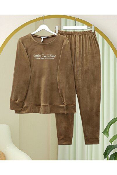 Modamorfo Embossed Lettering French Velvet Pajama Set -Cinnamon