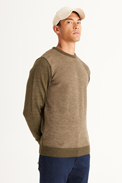 AC&Co / Altınyıldız Classics Khaki-Beige Standard Fit Regular Cut Crew Neck Honeycomb Pattern Knitwear Sweater