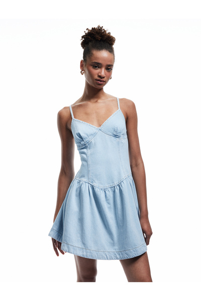 Koton Mini rochie din denim cu bretele încrucișate cu decolteu în V