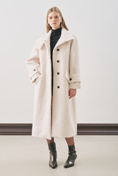 Manuka Bouchle Wide Collar Coat Ecru
